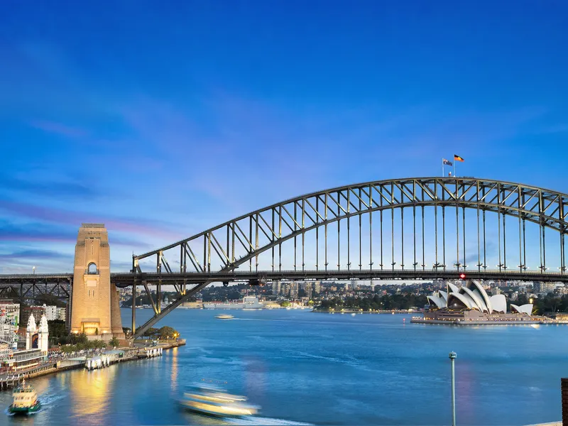 Stylish harbourside apartment with magnificent water, bridge and city views