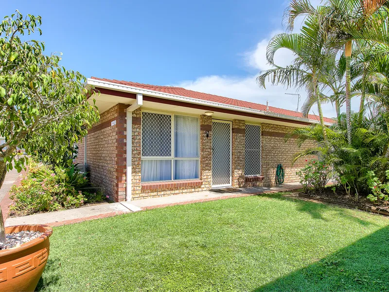 POSITIVE CASH FLOW INVESTMENT, APPROX 6.4% GROSS YIELD