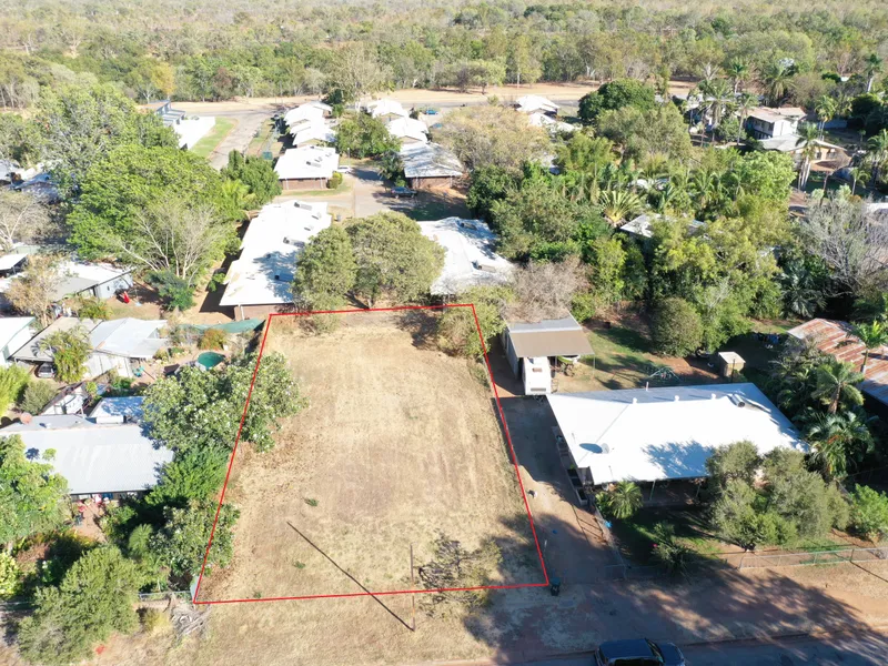 HUGE 975 sqm Block in Katherine South