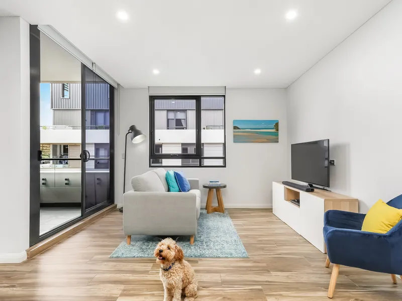 Smart Executive Living in Lifestyle Central