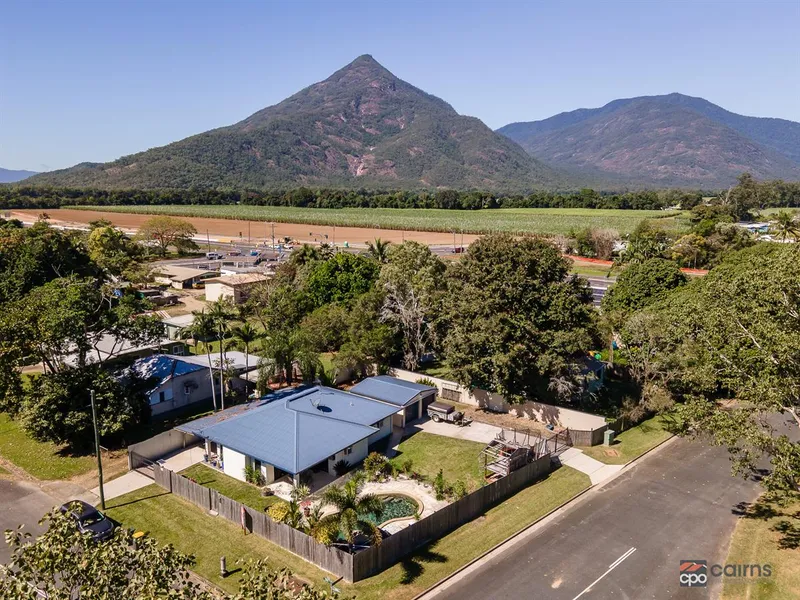 Gorgeous Family Home on 845m2 in Old Gordonvale