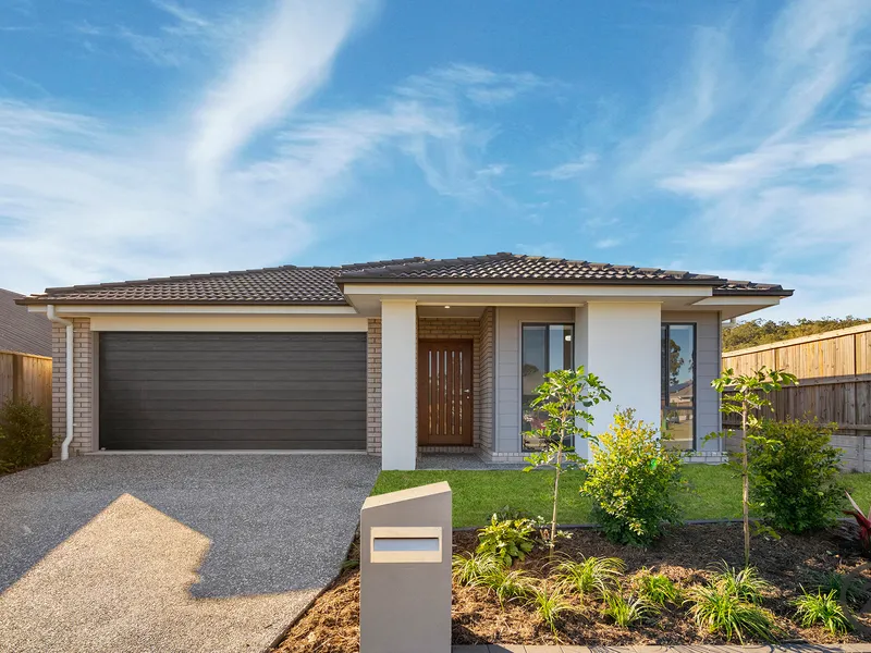 Brand New Home with all the Extras!