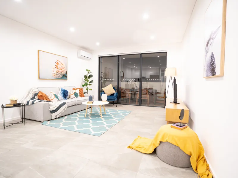 Brand New  2 Bedroom +Study Apartments Near Train Station!