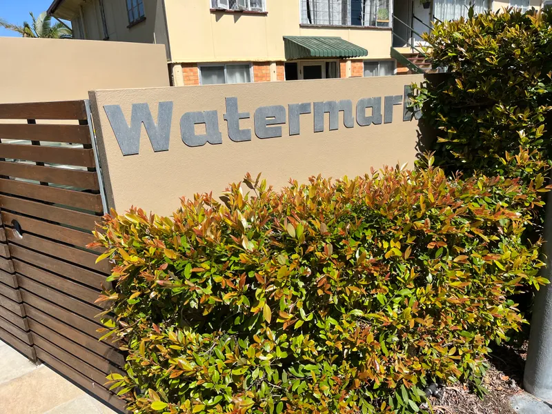 Luxurious apartment by the seafront Suit live in or an exceptional investment