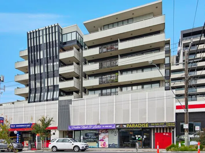 SPACIOUS TWO BEDROOM APARTMENT!