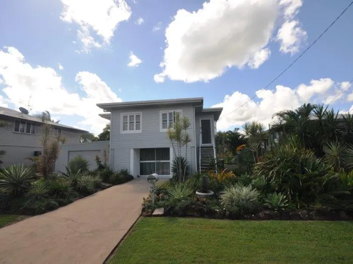 MASSIVE SHED SPACE, IMMACULATE HOME, GARDENS. SPACE TO SET UP A HOME BUSINESS