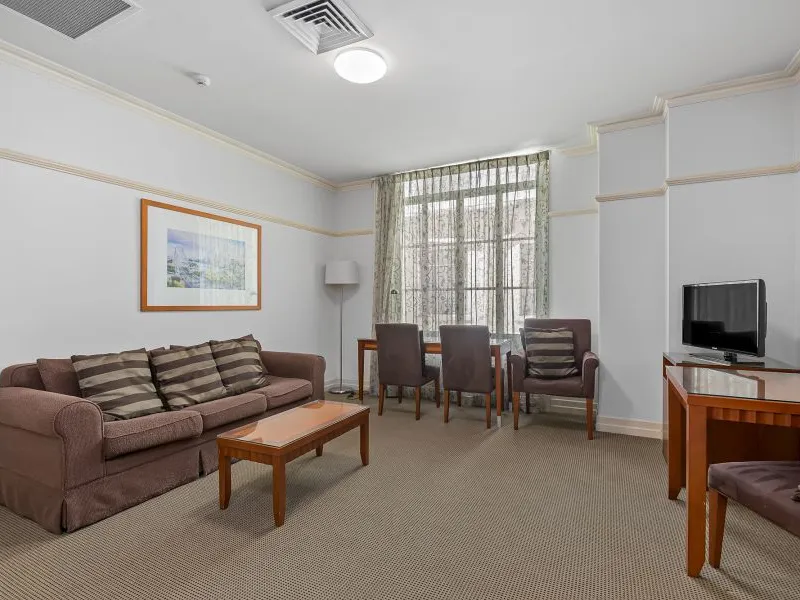 One Bedroom Apartment In The Heart Of The CBD!