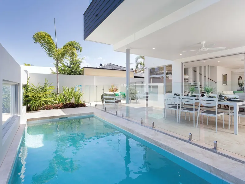 Luxurious 3 bedroom townhouse with private pool