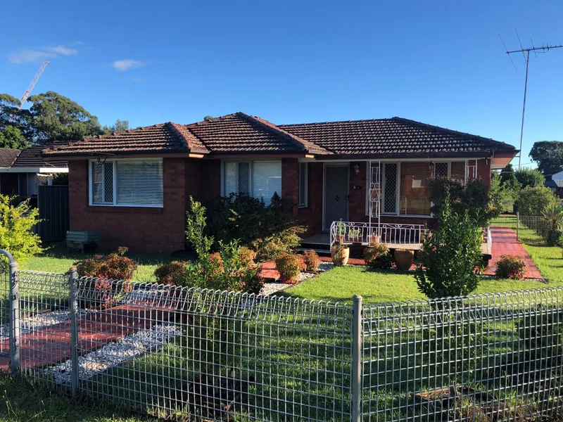 Immaculate Four Bedroom Family Home - Ducted A/C