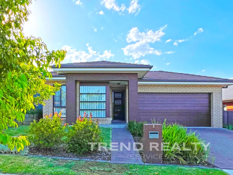 Versatile Family Gem | Separate Lounge | Ducted AC