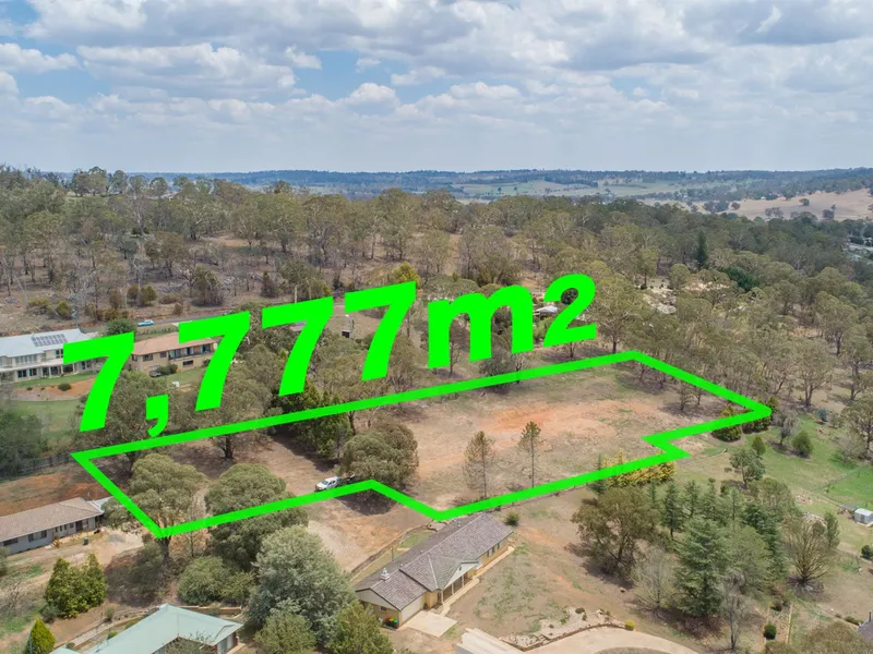 North Facing Oxley Drive Building block!