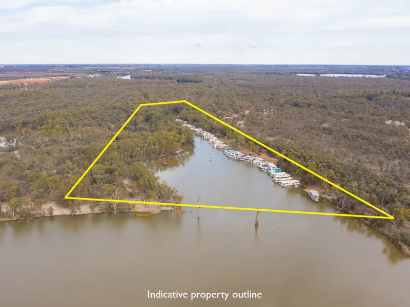 BRUCES BEND MARINA (leasehold only)