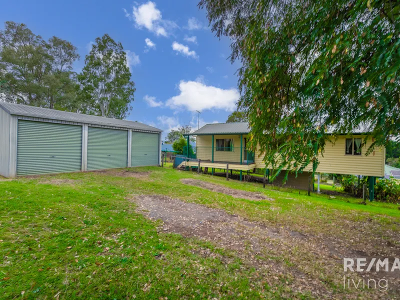 READY TO GO! 1,020m2 Block with 3 Bay Shed & Cute Vacant Home!