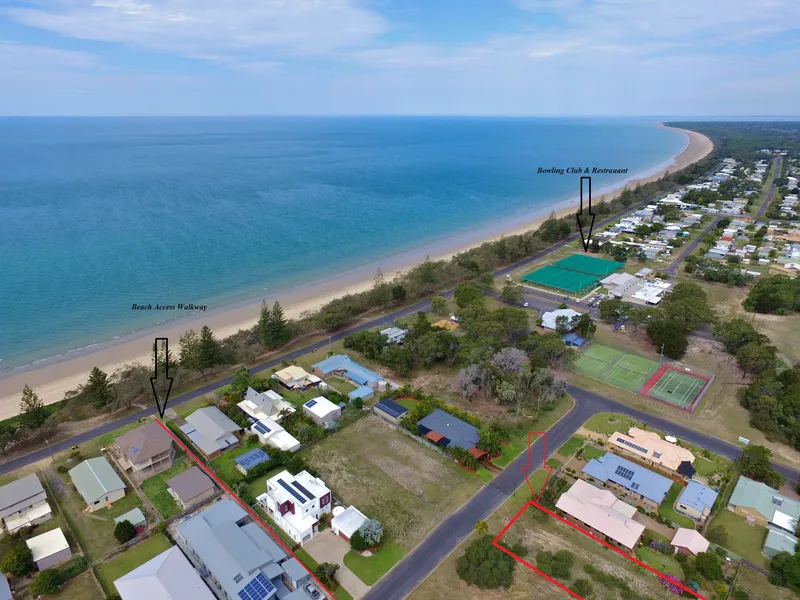 ONE STREET TO THE BEACH
