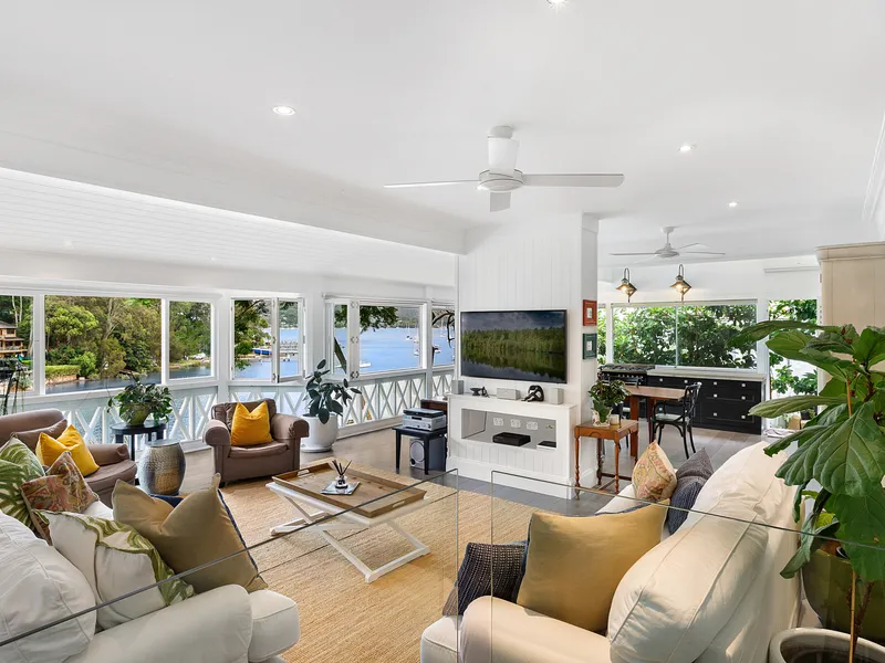 Exquisite Hampton's Inspired Luxury on the Waterfront