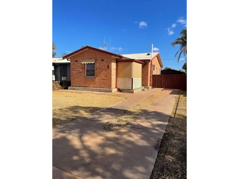 WELL PRESENTED MAISONETTE