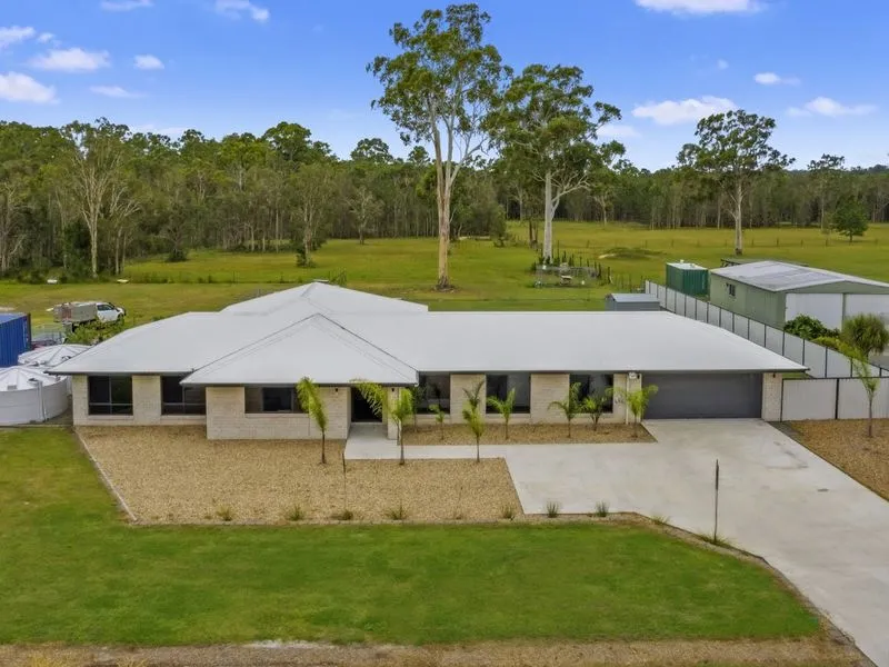 Modern Acreage Property