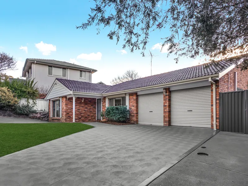 Tastefully Refurbished – Your Private Oasis awaits