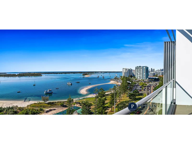 Penthouse Unit With Insane Broadwater View