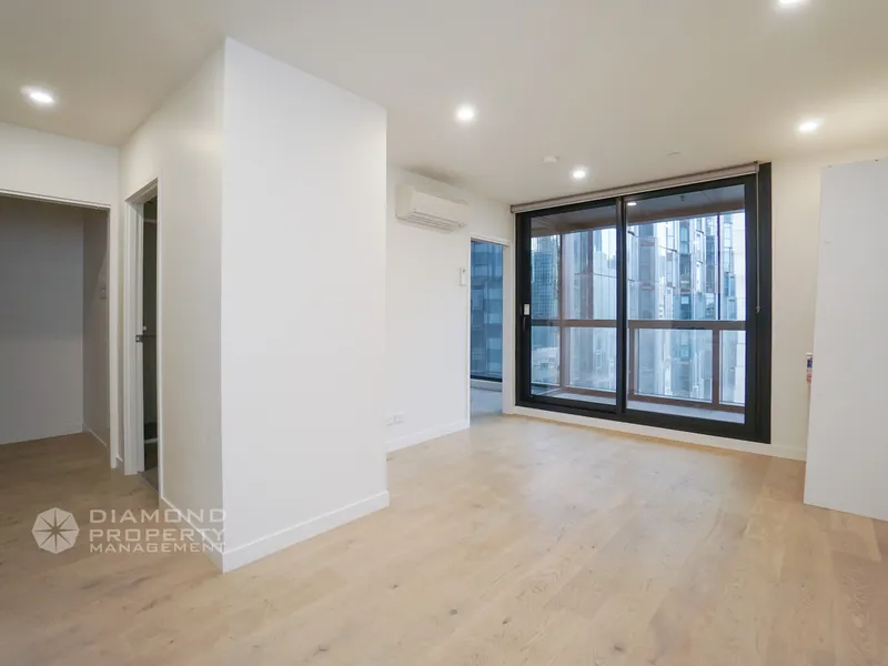 One Bedroom Plus One Study/Storage Apartment At Top Location