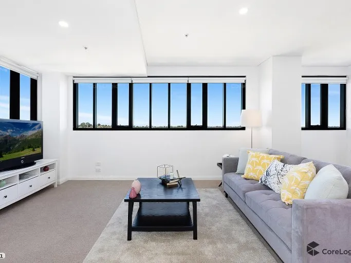 North East Facing Light Filled and Spacious Apartment | Entry Via Cross St