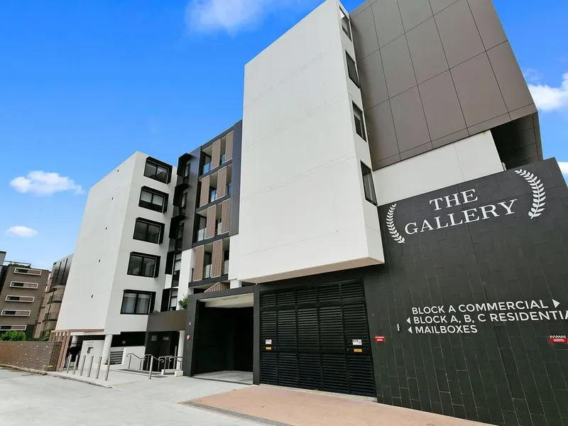 Ultra Convenient - Semi Furnished