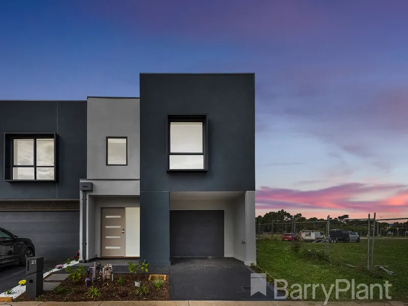 BRAND NEW 3 BEDROOM TOWNHOUSE