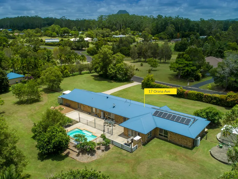 FABULOUS FAMILY HOME - DUAL LIVING + POOL ON 1.5 ACRES