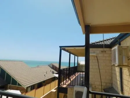 Ocean View !! Brilliant Location , Walk in Walkout