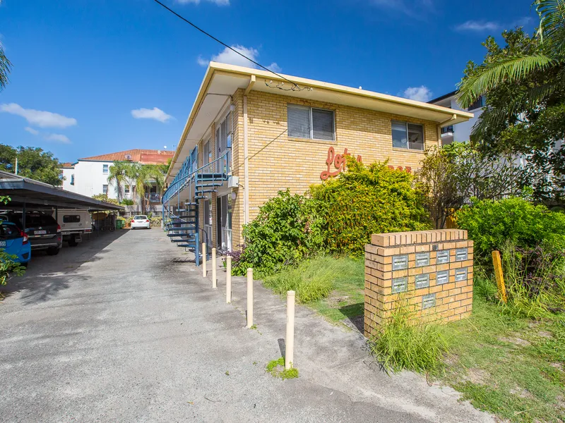 FULLY RENOVATED 2 BEDROOM APARTMENT - PARTLY FURNISHED