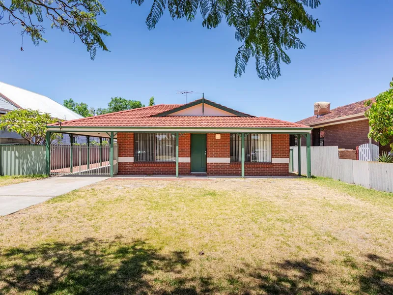 Great Location! ... pet friendly, family home