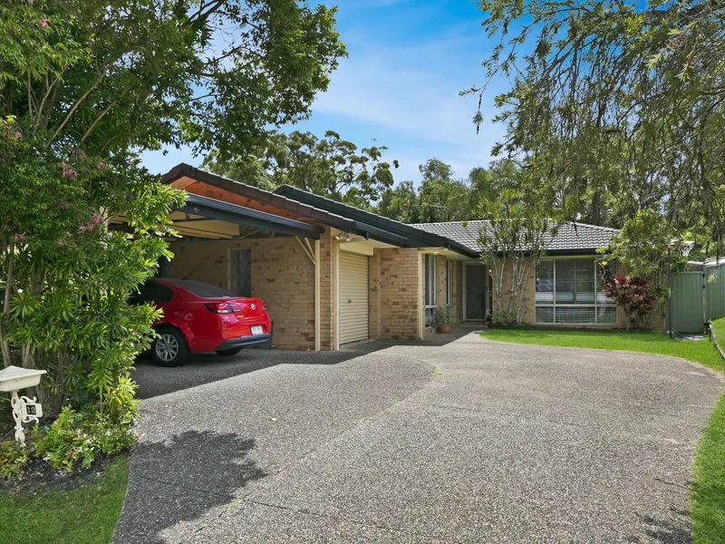 SOUGHT AFTER FAMILY HOME – CENTRALLY POSITIONED