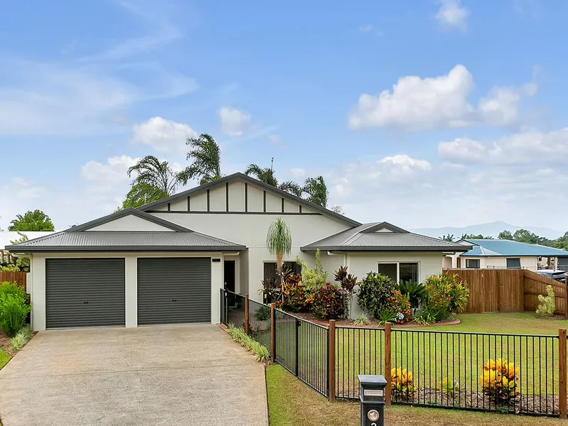 $580 per week. Perfect Family Home in Edmonton