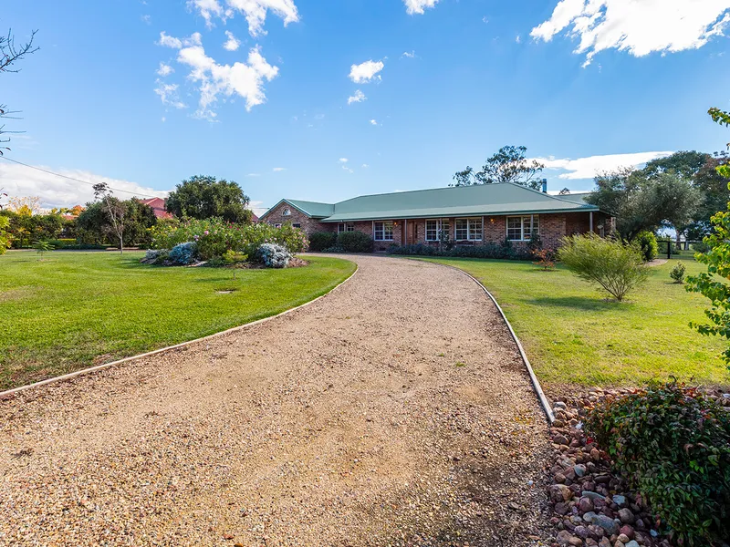 Outstanding Executive Home in Blue-Ribbon Location