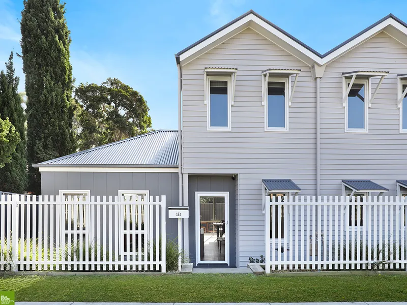Gorgeous 3 Year Old Townhome with Double Parking