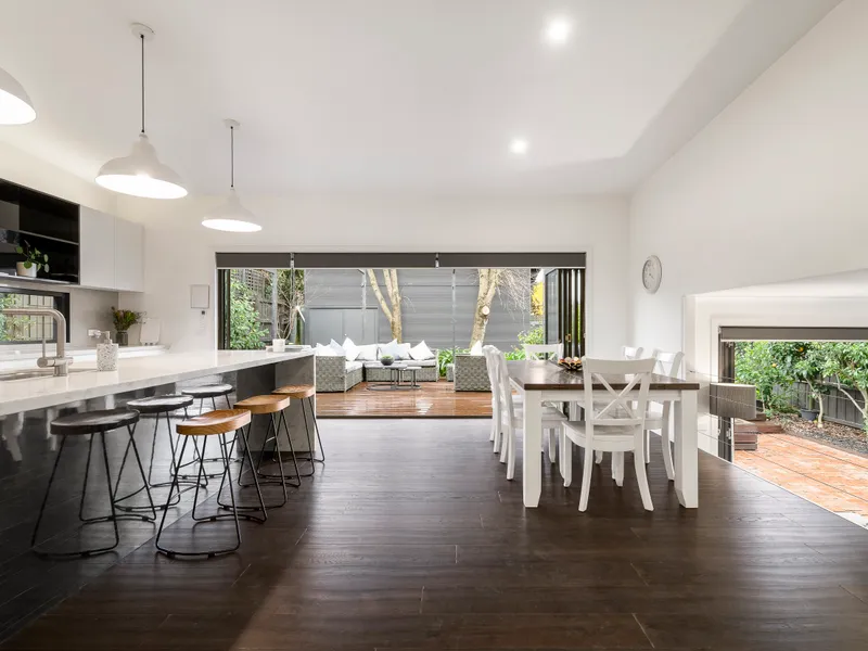 5-bed, 2-bath Edwardian family residence