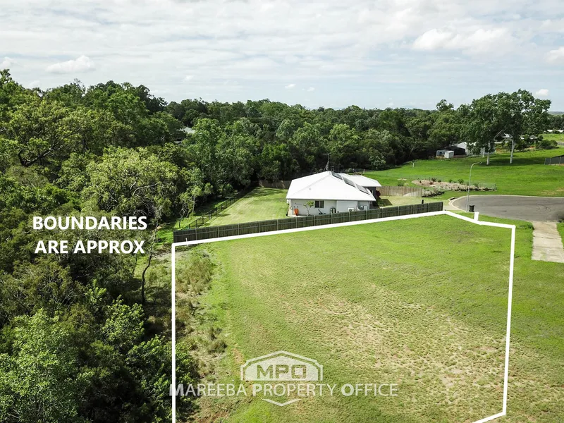 LARGE PRIVATE BLOCK WITH SEASONAL CREEK BACK DROP