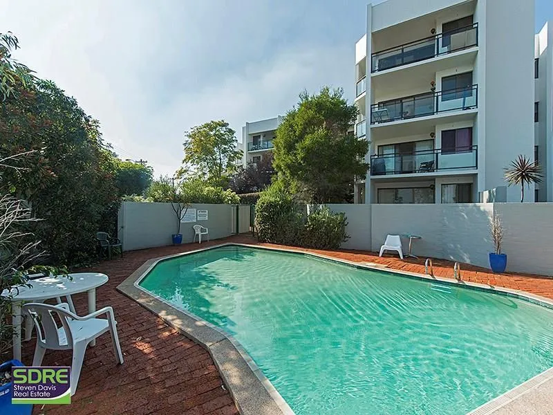 Ground Floor Apartment with outdoor Courtyard-YOU MUST REGISTER FOR ALL HOME OPENS