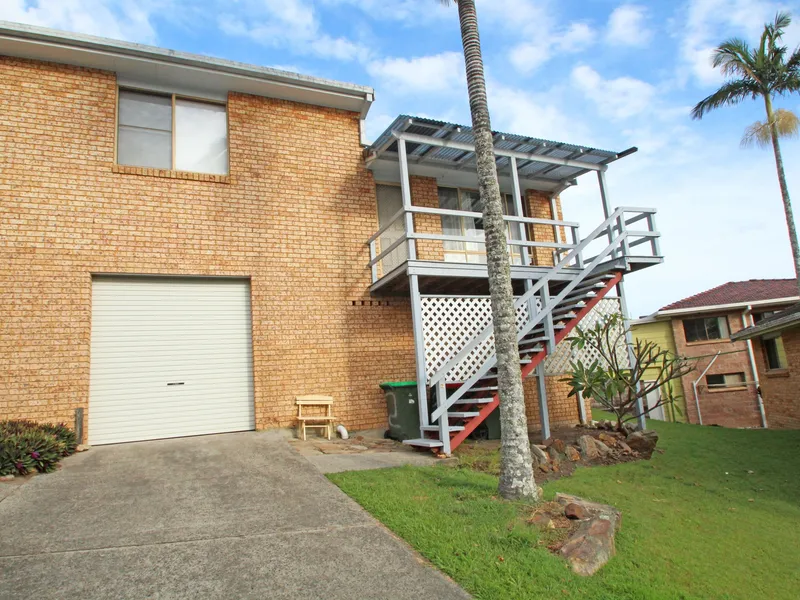 2/45B CAMERON STREET, MACLEAN 
