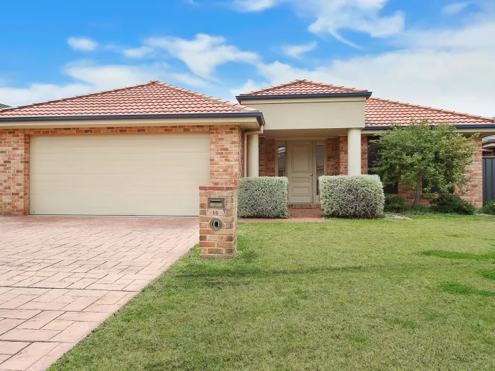 Large Family Home In East Albury