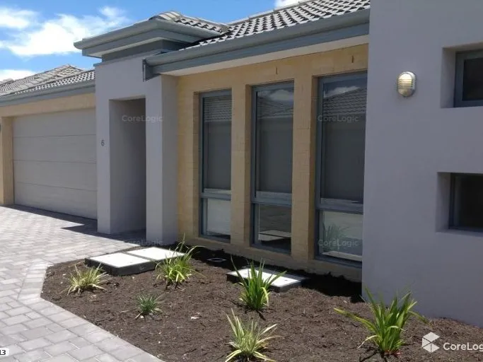 ****UNDER APPLICATION**** Modern, Spacious & Secure 3 bedroom Villa