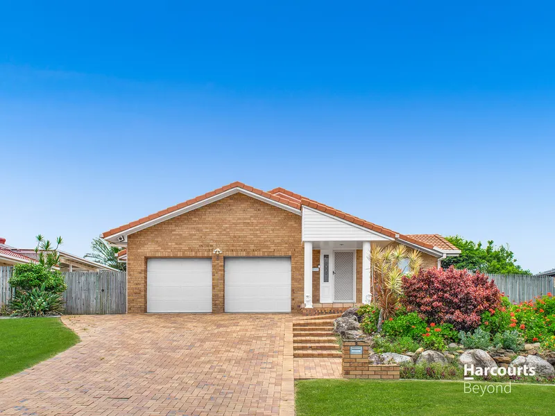Stunning Family Home in Mansfield State High Catchment