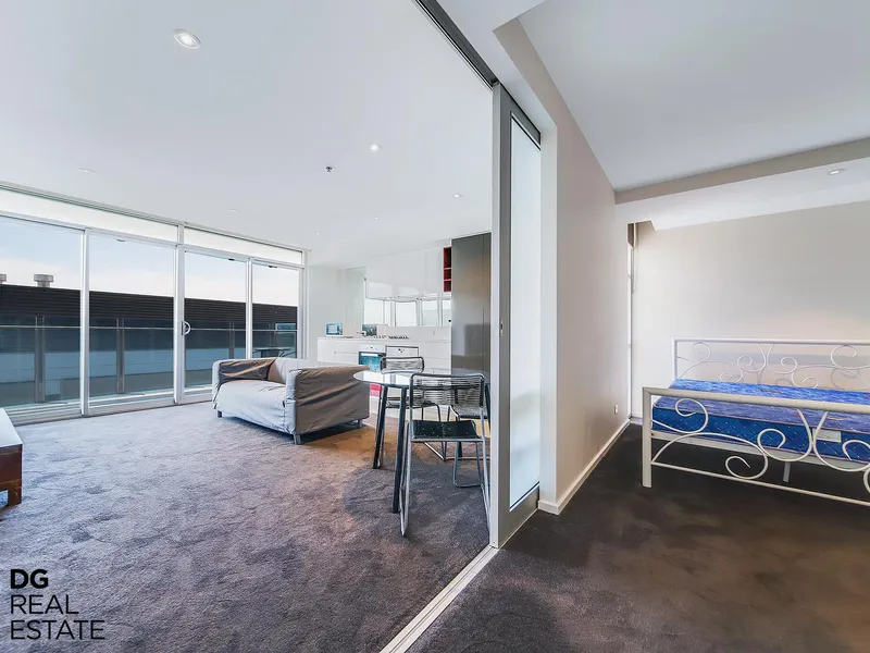 Secure, furnished apartment located at Adelaide's quiet SW side of the CBD including car park!