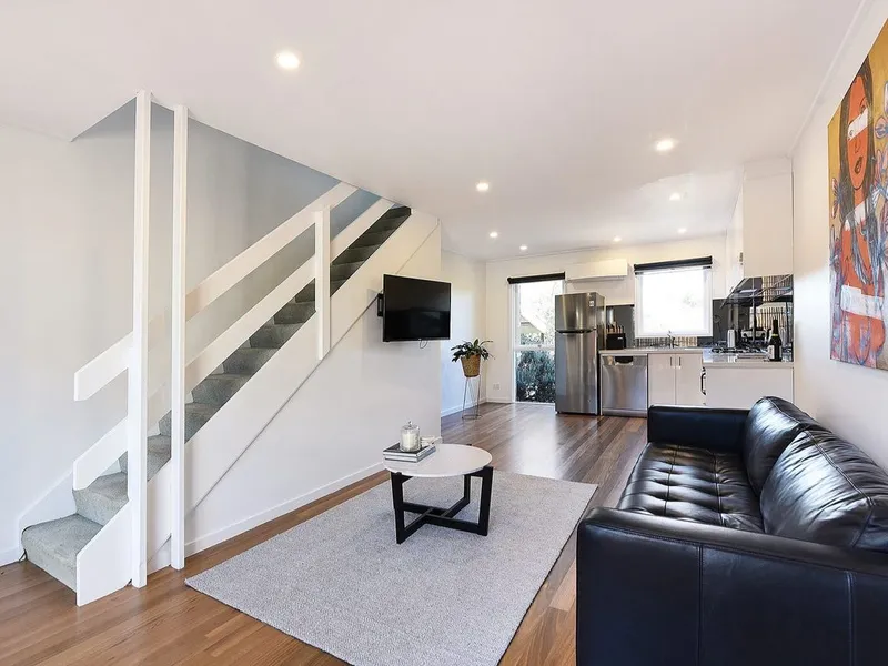 Chic Bayside Living