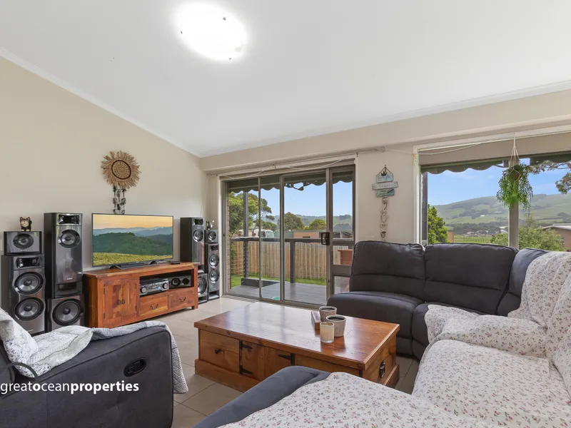 GREAT BUYING IN NOEL STREET