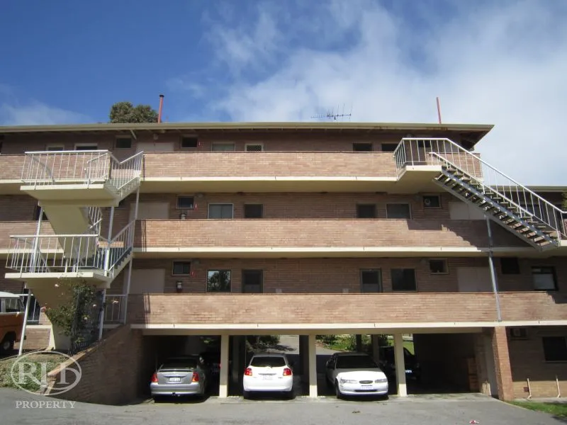 Top Floor Apartment Close to Everything!!