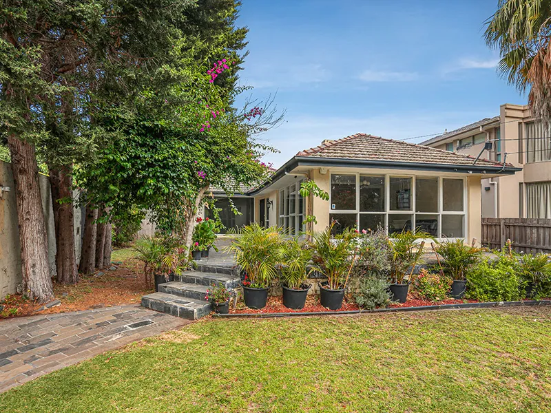Dendy Park Views From Your Doorstep – Great Family Home 