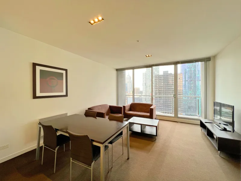 CBD Luxury Apartment !