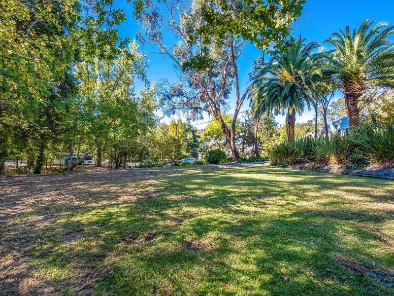 Exceptional vacant land in an outstanding address…