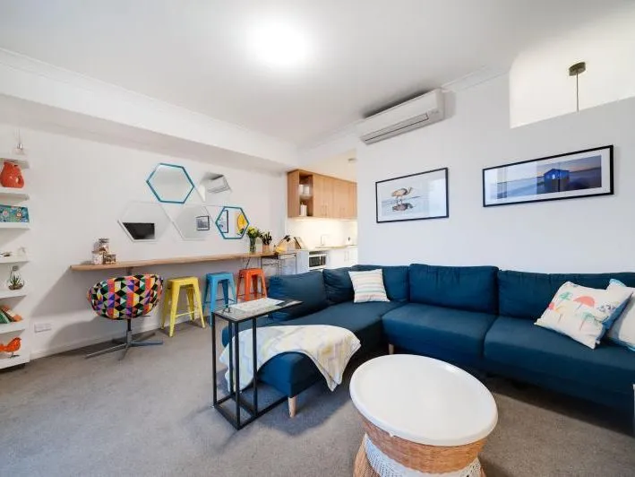 Stylish and Super Sleek in the perfect Location